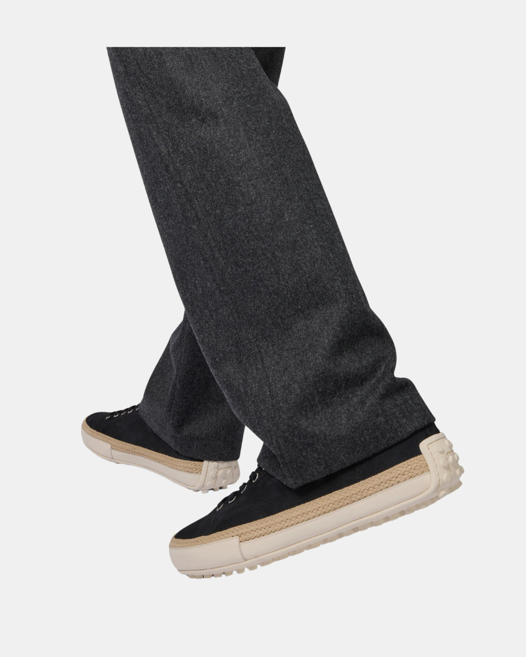 Sneakers in Suede